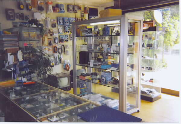 foto reparto vendita elettronica mari